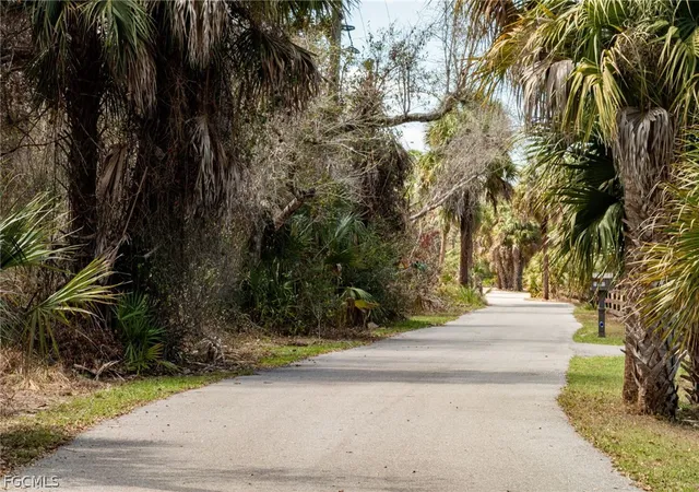 Photo 1 of Sale Pending at 3751 Bateman Rd, Alva, FL 33920 | MLS# 2026011874 | Listing updated on 2026-09-09