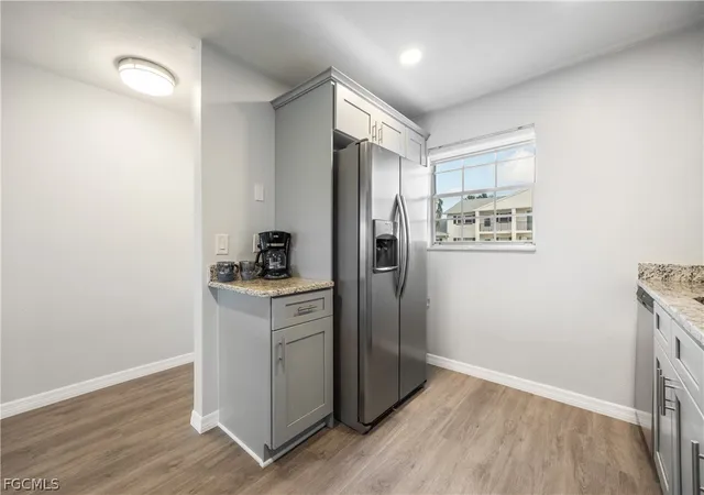 Listing Photo 5 - Condo for sale in building located at 8761 Lueck Ln, Fort Myers, FL 33919 - Unit #3