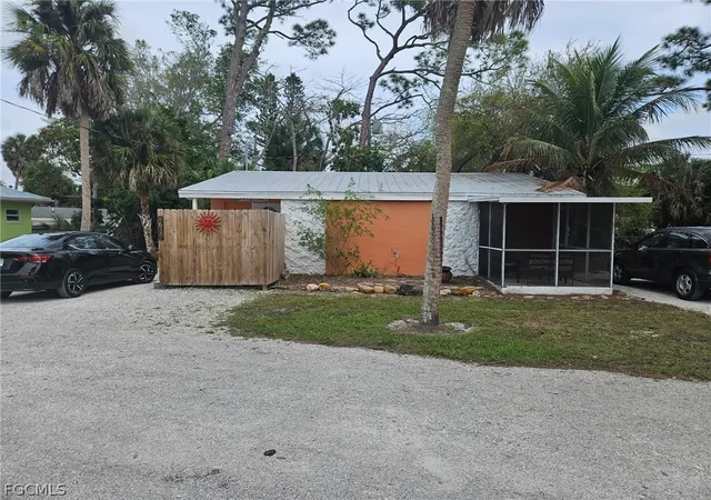 Photo 3 of House for sale at 27590-27612 Big Bnd Rd, Bonita Springs, FL 34134 | MLS# 2026012233 | Listing updated on 2026-09-10