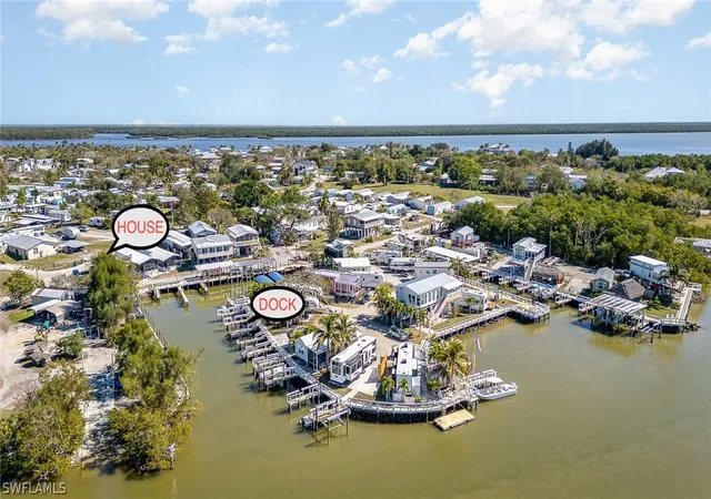 Photo 3 of Sale Pending at 1180 Chokoloskee Dr #32, Chokoloskee, FL 34138 | MLS# 226010908 | Listing updated on 2026-09-25