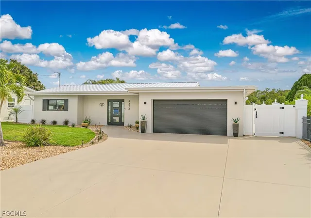 Photo 1 of Single family home for sale at 4322 Harbour Ln, North Fort Myers, FL 33903 | MLS# 2026012350 | Listing updated on 2026-09-14