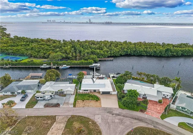 Photo 2 of Single family home for sale at 4322 Harbour Ln, North Fort Myers, FL 33903 | MLS# 2026012350 | Listing updated on 2026-09-14