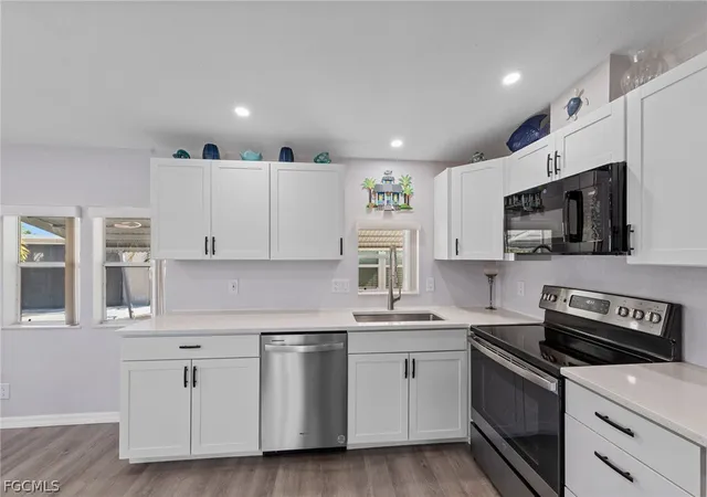 Photo 4 of Sale Pending at 11791 Papershell Dr, Fort Myers, FL 33908 | MLS# 2026012377 | Listing updated on 2026-09-09