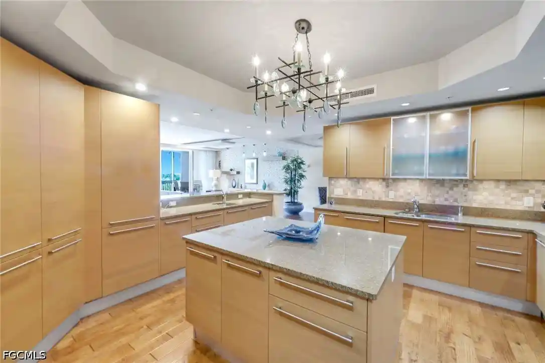 Listing Photo 49 - Condo for sale in 13675 Vanderbilt Dr located at 13675 Vanderbilt Dr, Naples, FL 34110 - Unit #406