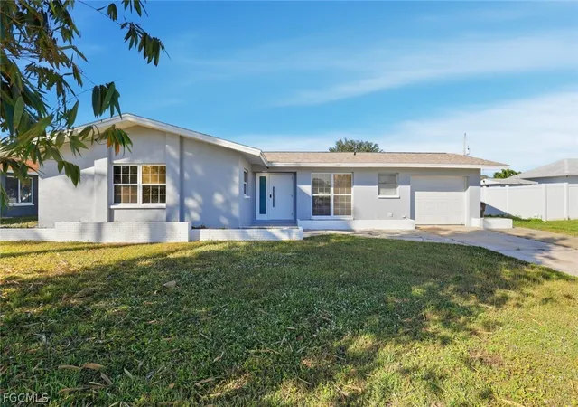 Photo 2 of Sale Pending at 3420 Se 4th Place, Cape Coral, FL 33904 | MLS# 2026012638 | Listing updated on 2026-09-08