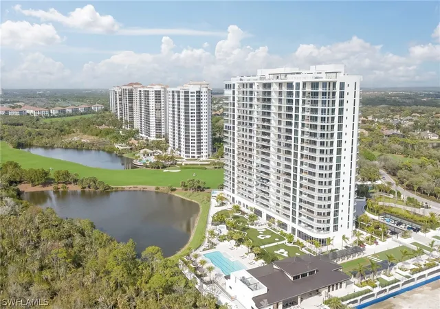 Listing Photo 5 - Condo for sale in building located at 4810 Pelican Colony Blvd, Bonita Springs, FL 34134 - Unit #704