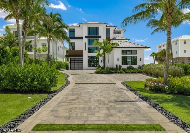 Photo 1 of Mansion for sale at 6100 Court St, Fort Myers Beach, FL 33931 | MLS# 226008794 | Listing updated on 2026-10-04