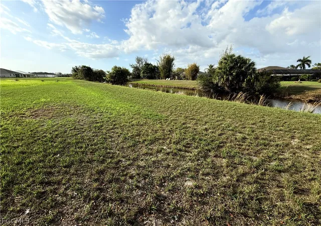 Photo 4 of Sale Pending at 335 Vitorio St, Punta Gorda, FL 33983 | MLS# 2026012763 | Listing updated on 2026-09-04