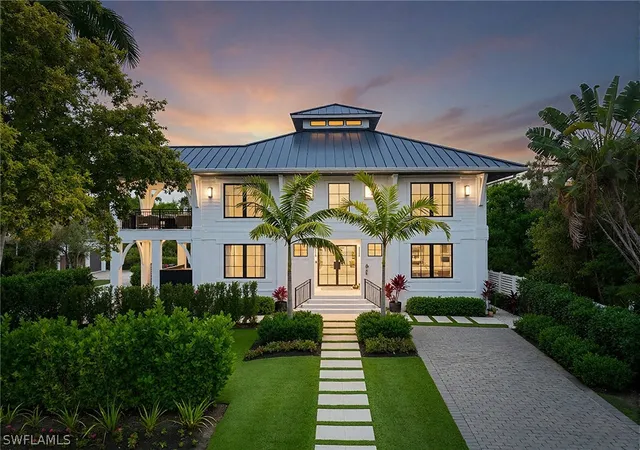 Photo 1 of Single family home for sale at 1355 4th Street S, Naples, FL 34102 | MLS# 226011370 | Listing updated on 2026-09-13