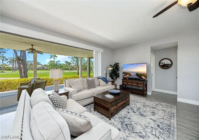 Listing Photo 5 - Condo for sale in building located at 770 Eagle Creek Dr, Naples, FL 34113 - Unit #102