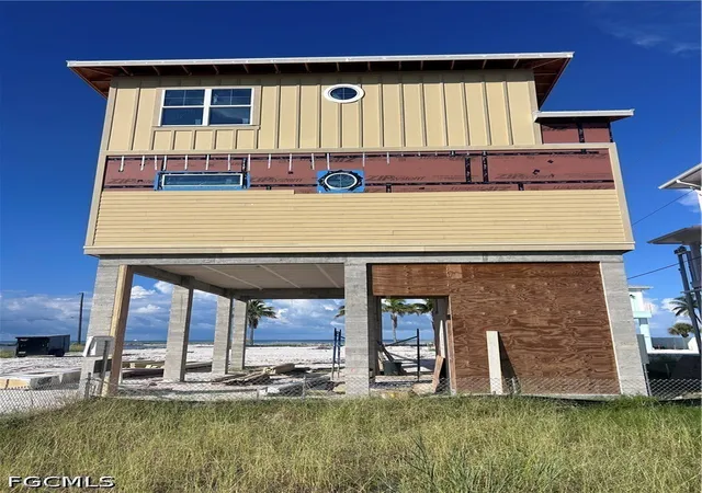 Photo 1 of Single family home for sale at 452 Estero Blvd, Fort Myers Beach, FL 33931 | MLS# 2026013211 | Listing updated on 2026-09-07