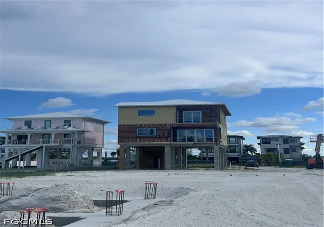 Photo 3 of Single family home for sale at 452 Estero Blvd, Fort Myers Beach, FL 33931 | MLS# 2026013211 | Listing updated on 2026-09-07