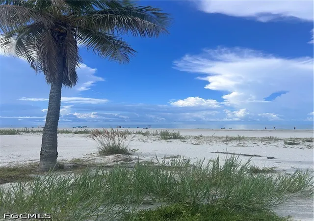 Photo 3 of Single family home for sale at 452 Estero Blvd, Fort Myers Beach, FL 33931 | MLS# 2026013211 | Listing updated on 2026-09-07