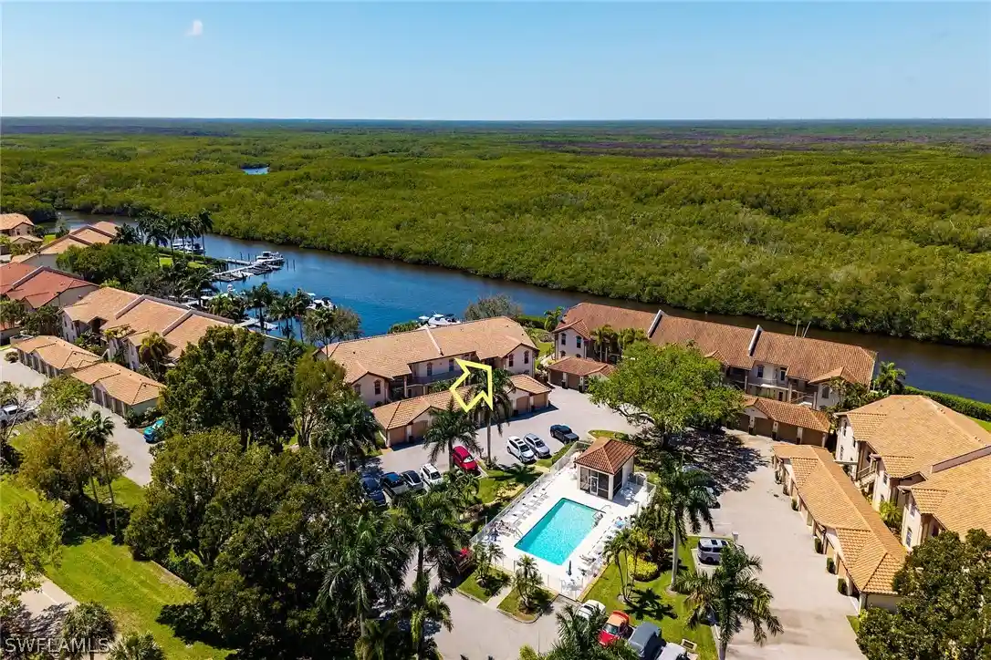 Listing Photo 1 - Condo for sale in 194 Newport Dr located at 194 Newport Dr, Naples, FL 34114 - Unit #908