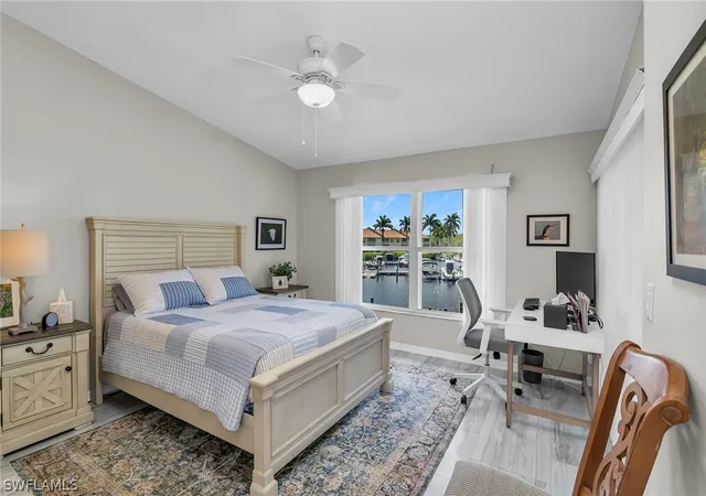Listing Photo 5 - Condo for sale in building located at 194 Newport Dr, Naples, FL 34114 - Unit #908
