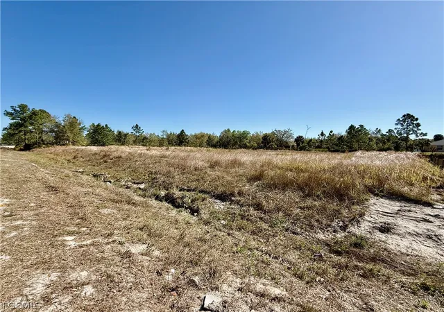 Photo 3 of Sale Pending at 712 Greenwood Ave, Lehigh Acres, FL 33972 | MLS# 2026013486 | Listing updated on 2026-09-10