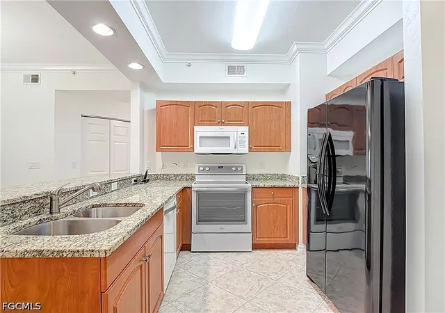 Photo 4 of Sale Pending at 1108 Winding Pines Cir #104, Cape Coral, FL 33909 | MLS# 2026013632 | Listing updated on 2026-09-03