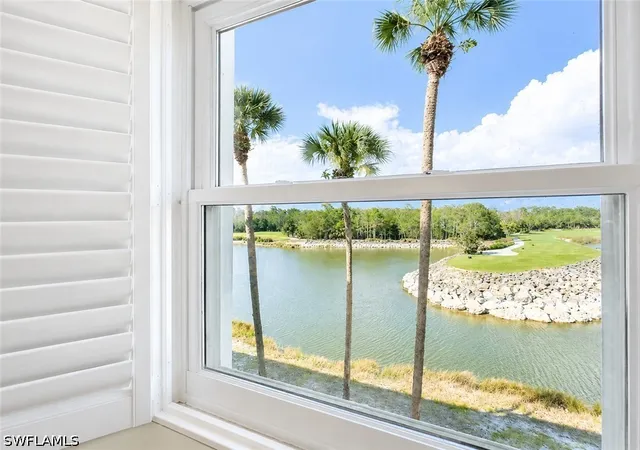 Listing Photo 5 - Condo for sale in building located at 8555 Naples Heritage Dr, Naples, FL 34112 - Unit #237