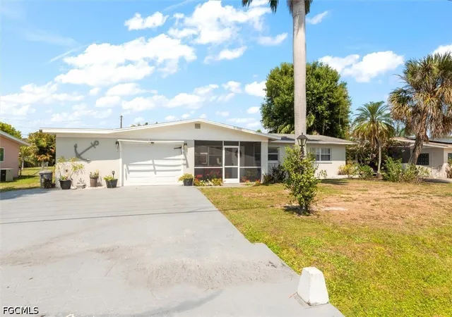 Photo 2 of Single family home for sale at 162 Brooks Rd, North Fort Myers, FL 33917 | MLS# 2026013884 | Listing updated on 2026-09-14