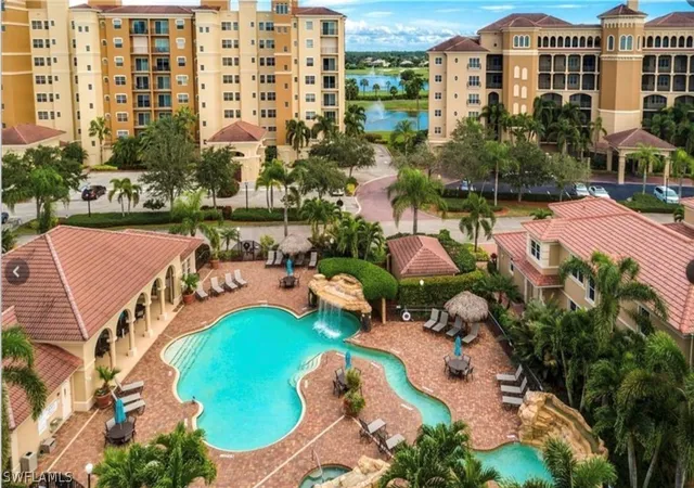 Listing Photo 5 - Condo for sale in building located at 580 El Camino Real, Naples, FL 34119 - Unit #3402