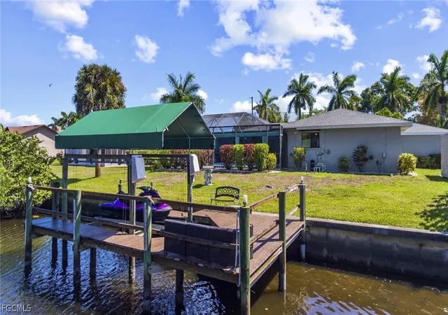 Photo 2 of Single family home for sale at 241 Connecticut Ave, Fort Myers, FL 33905 | MLS# 2026013917 | Listing updated on 2026-09-15