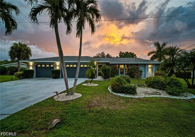 Photo 4 of Single family home for sale at 241 Connecticut Ave, Fort Myers, FL 33905 | MLS# 2026013917 | Listing updated on 2026-09-15