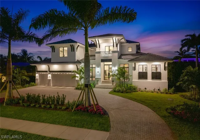Photo 2 of Single family home for sale at 529 Neapolitan Way, Naples, FL 34103 | MLS# 226012543 | Listing updated on 2026-09-05