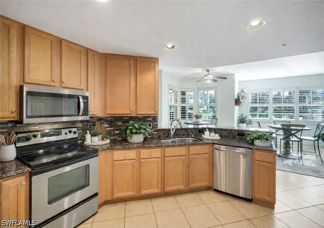 Listing Photo 4 - Condo for sale in building located at 25151 Sandpiper Grns Ct, Bonita Springs, FL 34134 - Unit #102