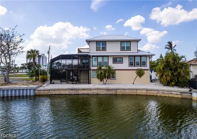Photo 1 of Single family home for sale at 90 Ibis St, Fort Myers Beach, FL 33931 | MLS# 2026014227 | Listing updated on 2026-09-11