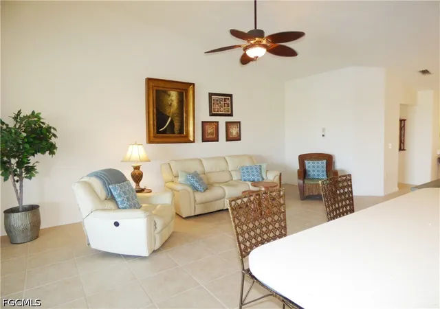 Listing Photo 5 - Condo for sale in building located at 9570 Hemingway Ln, Fort Myers, FL 33913 - Unit #3208