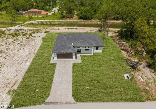 Photo 3 of Single family home for sale at 718 Bennington Dr, Lehigh Acres, FL 33974 | MLS# 2026014757 | Listing updated on 2026-09-03