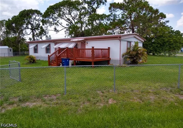 Photo 4 of Manufactured home for sale at 8290 Nault Rd, North Fort Myers, FL 33917 | MLS# 2026015093 | Listing updated on 2026-10-01