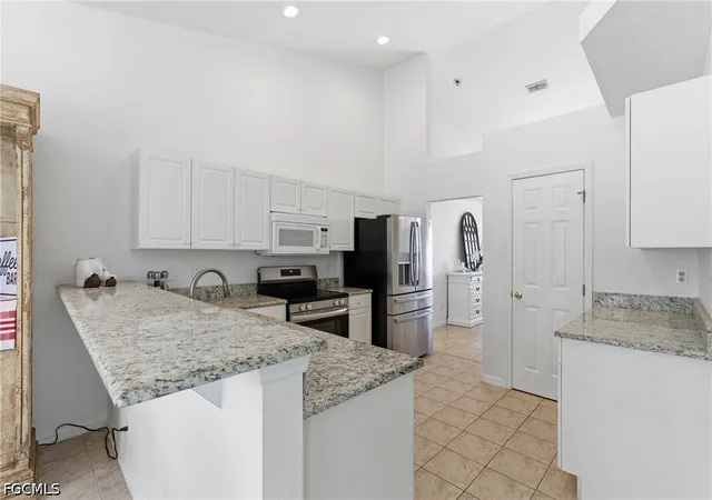 Photo 2 of Single family home for sale at 2105 Sw 29th Terrace, Cape Coral, FL 33914 | MLS# 2026015167 | Listing updated on 2026-10-03