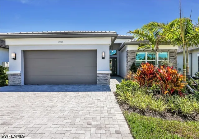 Photo 1 of Single family home for sale at 11268 Daphne Ct, Naples, FL 34120 | MLS# 226013412 | Listing updated on 2026-09-13