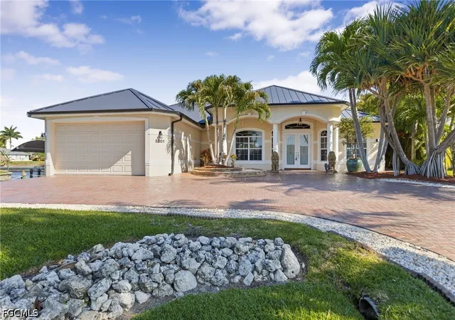 Photo 3 of Single family home for sale at 2501 Se 19th Place, Cape Coral, FL 33904 | MLS# 2026015457 | Listing updated on 2026-09-12