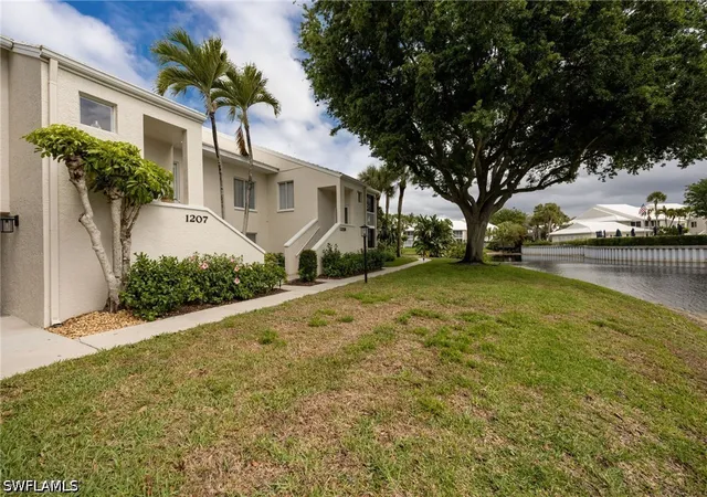 Photo 4 of Sale Pending at 760 Willowbrook Dr #1208, Naples, FL 34108 | MLS# 226012916 | Listing updated on 2026-09-29