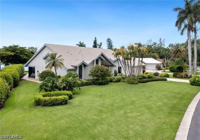 Photo 3 of Sale Pending at 1380 Bald Eagle Dr, Naples, FL 34105 | MLS# 226013806 | Listing updated on 2026-09-06