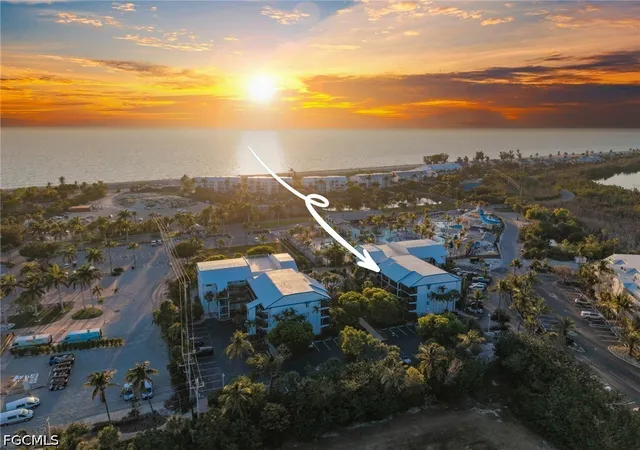 Listing Photo 4 - Condo for sale in building located at 3233 Captiva Resort Villas, Captiva, FL 33924
