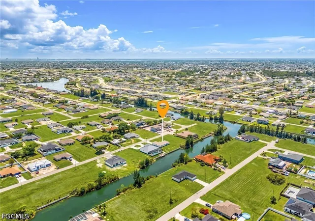 Photo 2 of Single family home for sale at 916 Ne 1st Place, Cape Coral, FL 33909 | MLS# 2026015789 | Listing updated on 2026-09-08