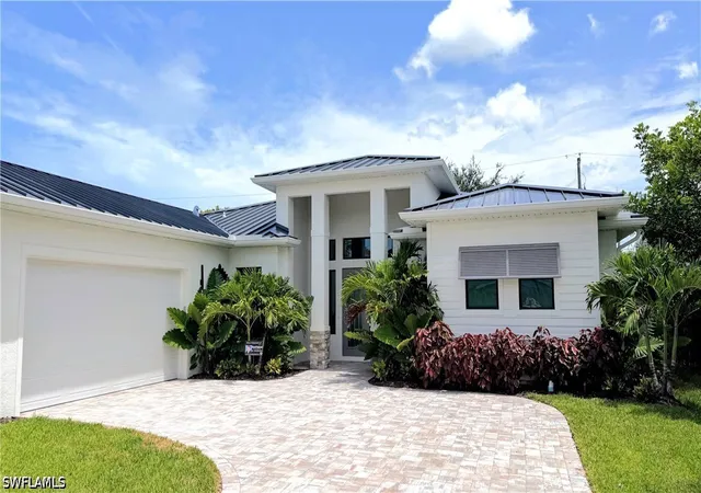 Photo 2 of Single family home for sale at 1257 22nd Avenue N, Naples, FL 34103 | MLS# 226013007 | Listing updated on 2026-09-13