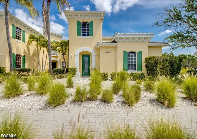 Listing Photo 5 - Condo for sale in building located at 14490 Dolce Vis Rd, Fort Myers, FL 33908 - Unit #202