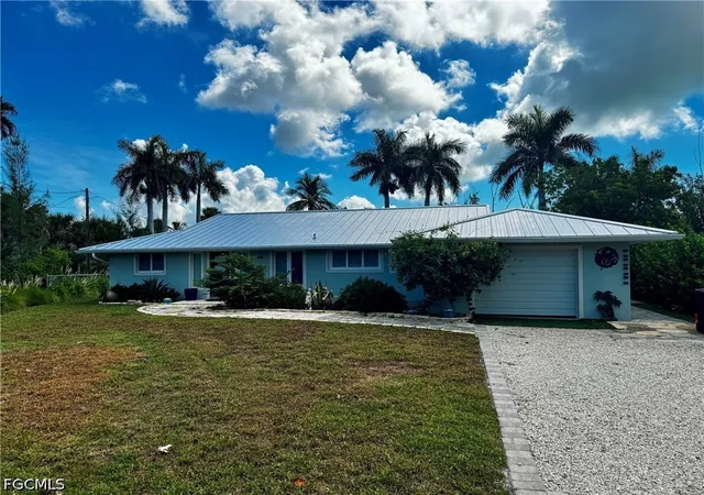 Photo 2 of Single family home for sale at 1874 Ibis Ln, Sanibel, FL 33957 | MLS# 2026016064 | Listing updated on 2026-09-03