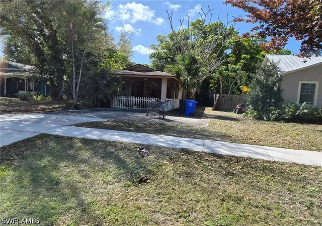 Photo 1 of Sale Pending at 1826 Sunset Pl, Fort Myers, FL 33901 | MLS# 226014463 | Listing updated on 2026-09-15
