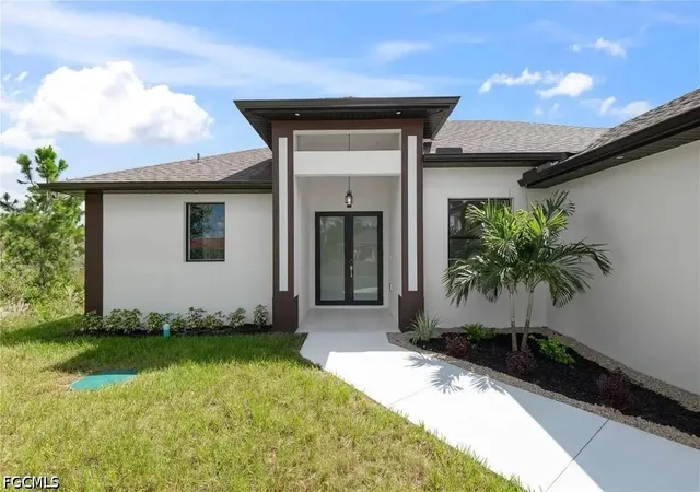 Photo 1 of Single family home for sale at 218 Irving Ave, Lehigh Acres, FL 33936 | MLS# 2026016287 | Listing updated on 2026-09-10