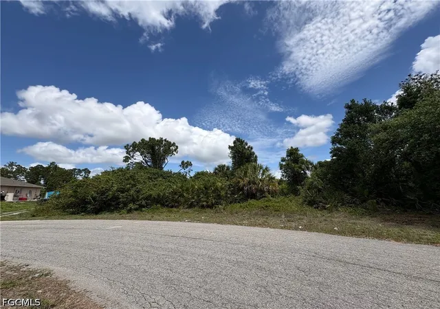 Photo 1 of Land for sale at 685/687 Chestnut St E, Lehigh Acres, FL 33974 | MLS# 2026016524 | Listing updated on 2026-09-15