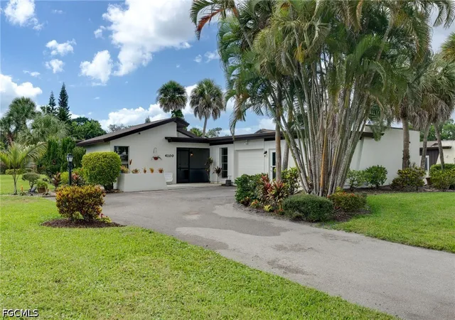 Photo 1 of Townhouse for sale at 4100 Lakewood Blvd #F30, Naples, FL 34112 | MLS# 2026016564 | Listing updated on 2026-09-13