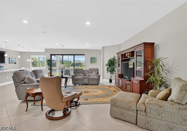 Photo 4 of Single family home for sale at 11279 Thurston Chase, Fort Myers, FL 33913 | MLS# 2026016565 | Listing updated on 2026-10-07