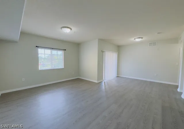 Listing Photo 5 - Condo for sale in building located at 13160 Bella Casa Cir, Fort Myers, FL 33966 - Unit #2111