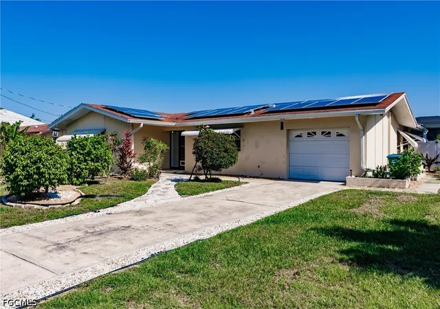 Photo 2 of Single family home for sale at 1437 Vendome Ct, Cape Coral, FL 33904 | MLS# 2026016748 | Listing updated on 2026-09-21