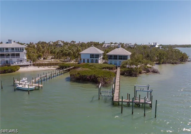 Photo 1 of Single family home for sale at 303 Useppa, Useppa Island, FL 33924 | MLS# 226013720 | Listing updated on 2026-09-18